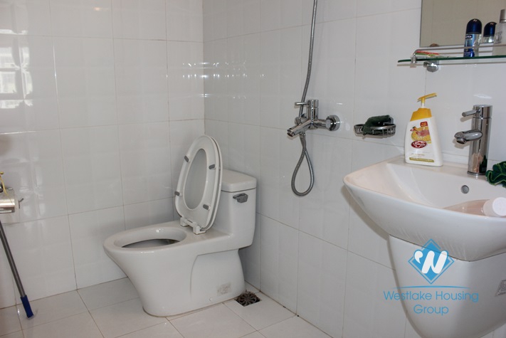 2 bedrooms apartment for lease in Dang Thai Mai street, Tay Ho, Hanoi